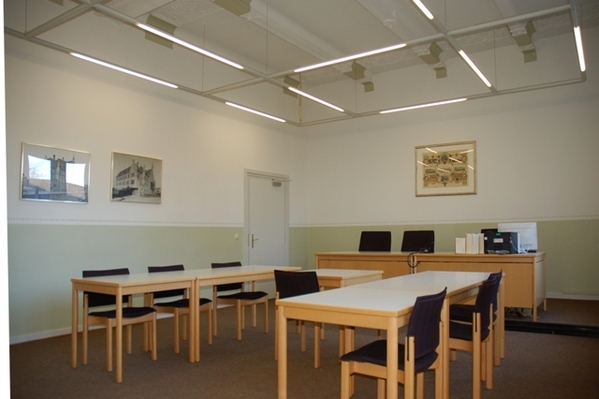 Saal 210, Richtertisch