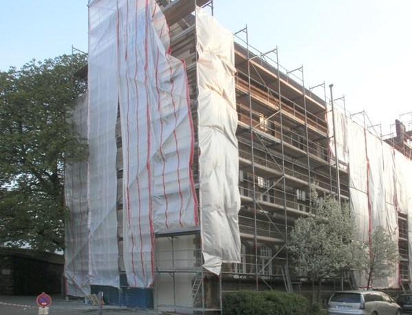 Ansicht der Giebel- und des Seitentrakts an der Gerichtsstraße